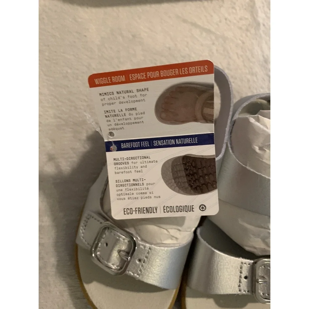 New In Box  Toddler Girls 7.5M Regular Merrell Bare Steps Silver Sandals Shoes